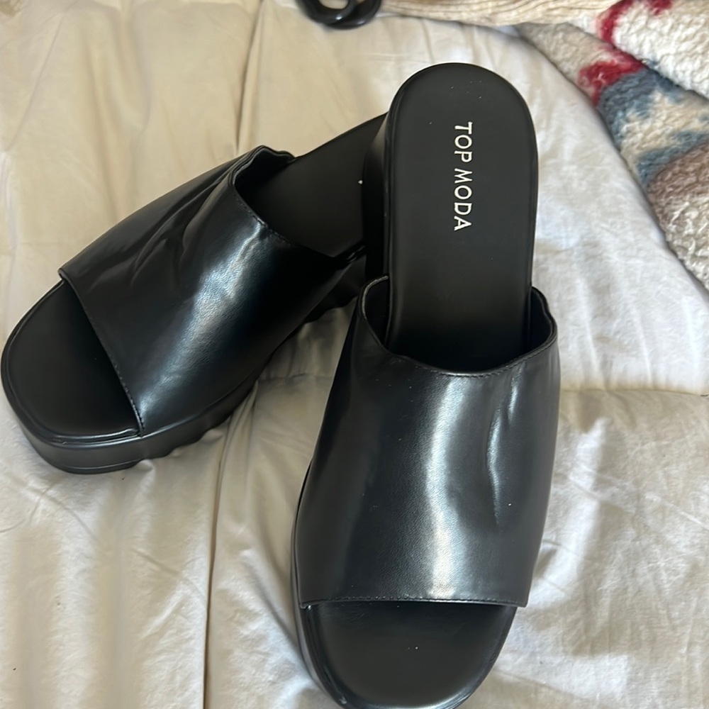 Black women platform shoes